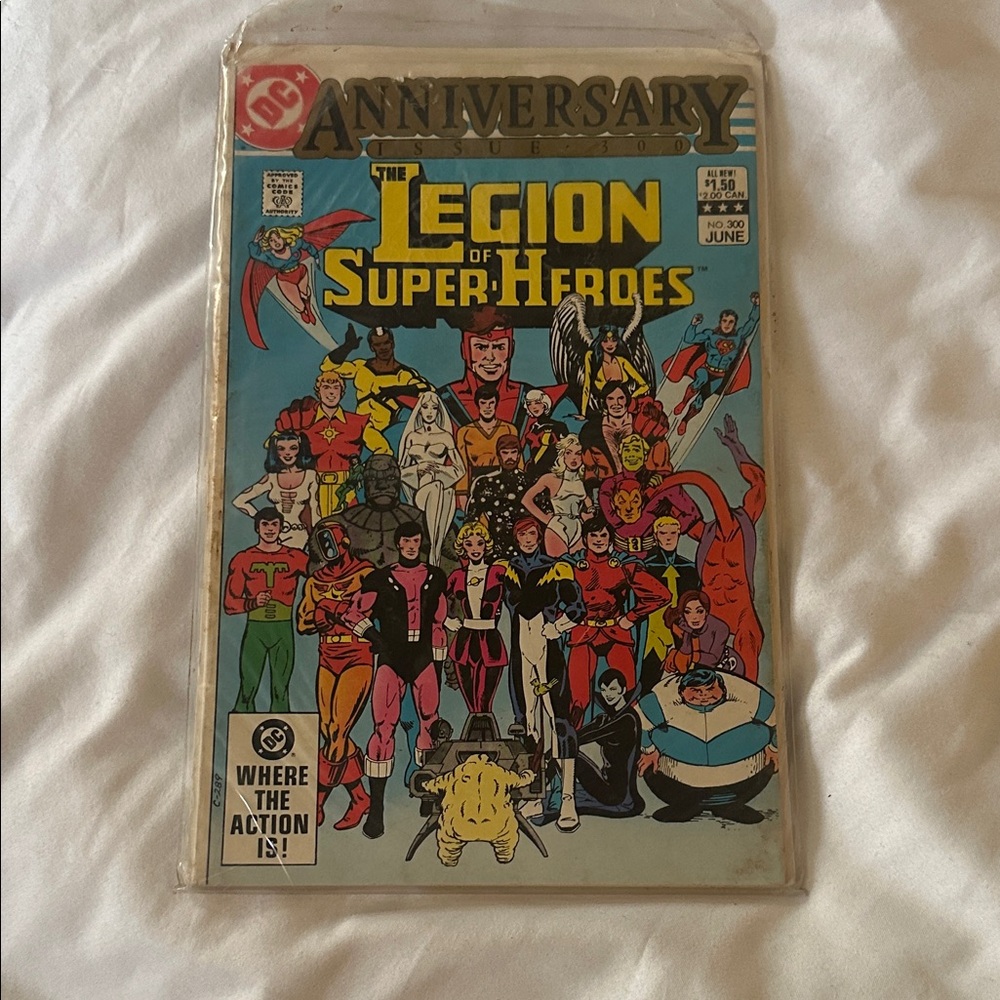 DC Comics Legion of Super-Heroes Comic Book - Multicolor